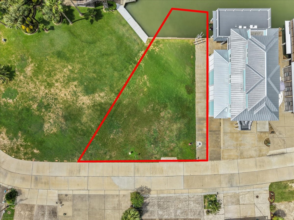 135 Tamana Dr Property Photo 4