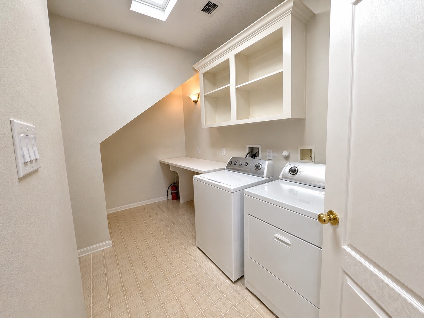 223 Wild Oak Run Property Photo 8