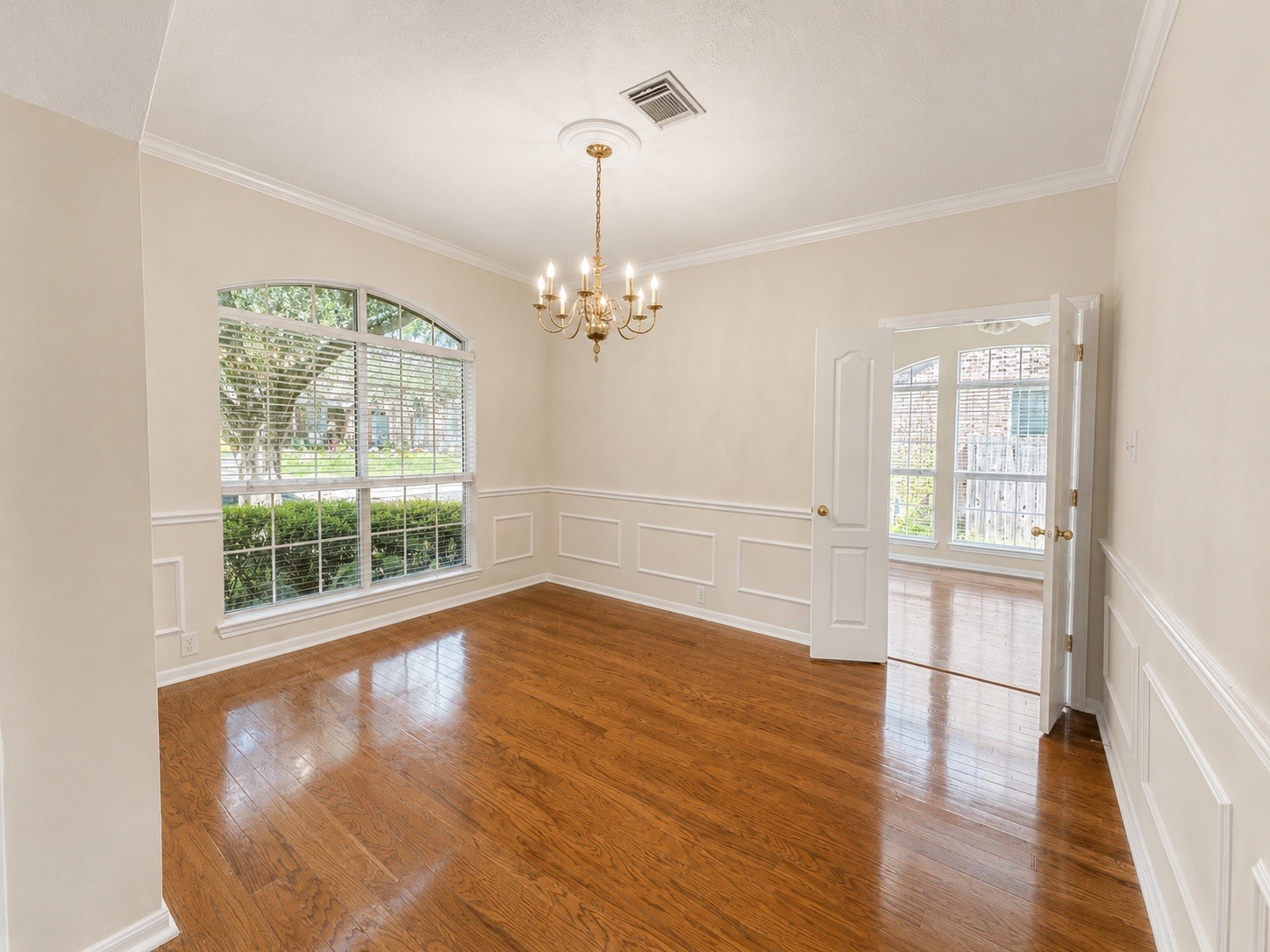 223 Wild Oak Run Property Photo 10