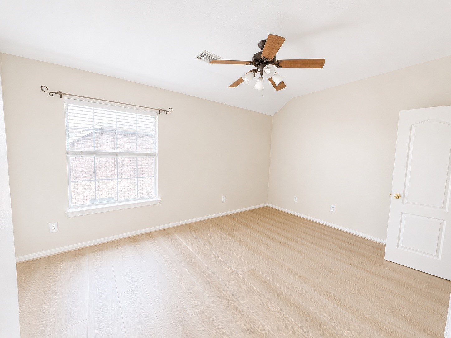 223 Wild Oak Run Property Photo 17