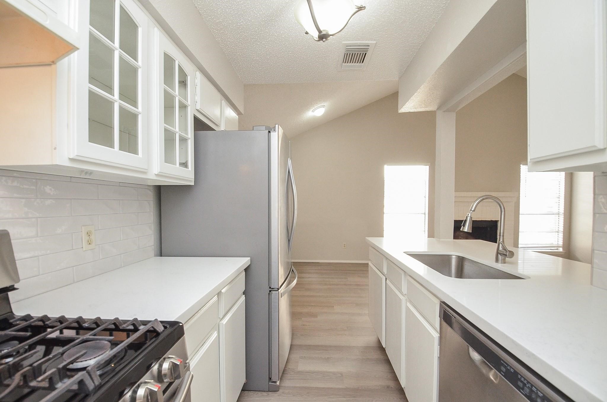 1022 Three Forks Drive Property Photo 3