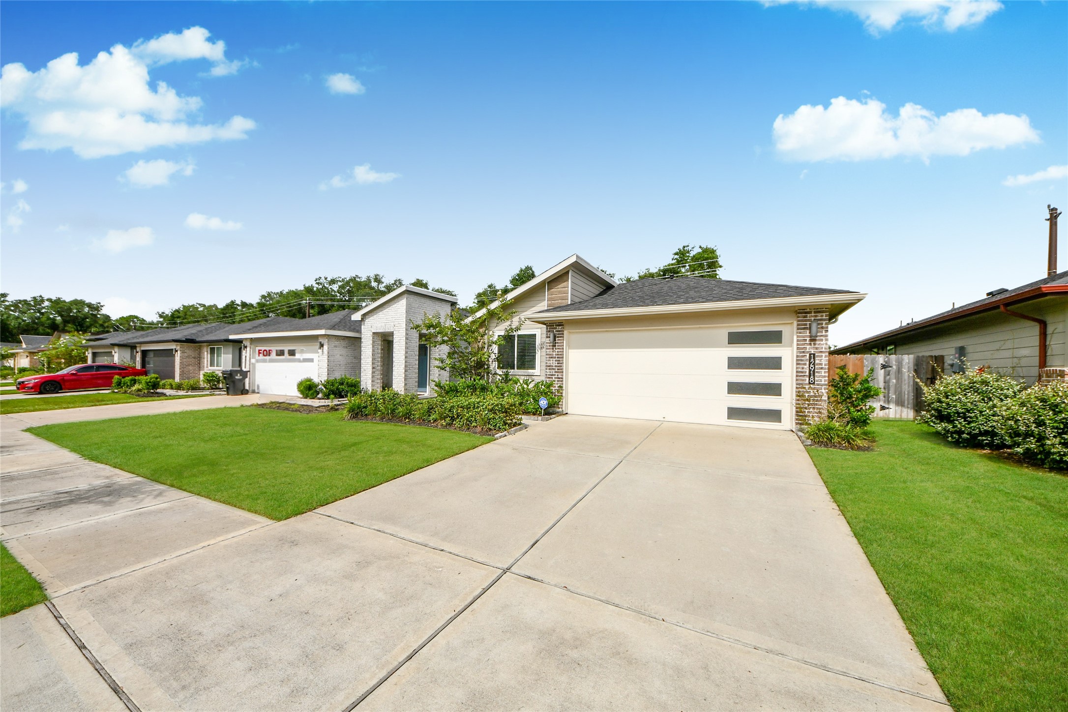 12918 Wempe Way Property Photo 3