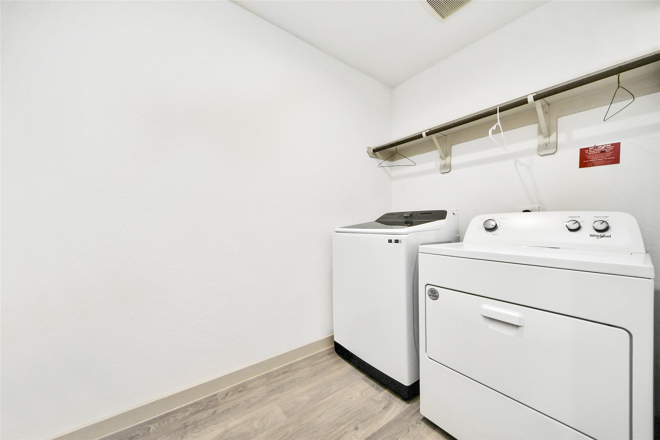 12918 Wempe Way Property Photo 32