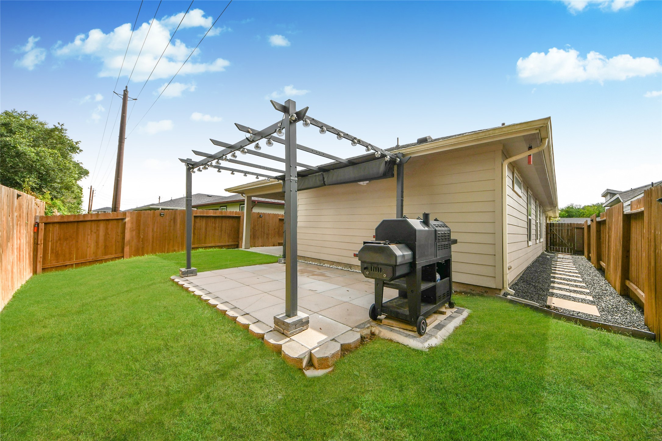 12918 Wempe Way Property Photo 35