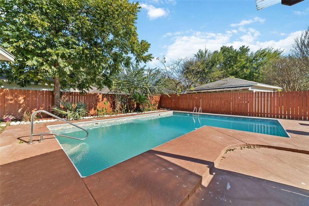 22122 Woodrose Drive Property Photo 32