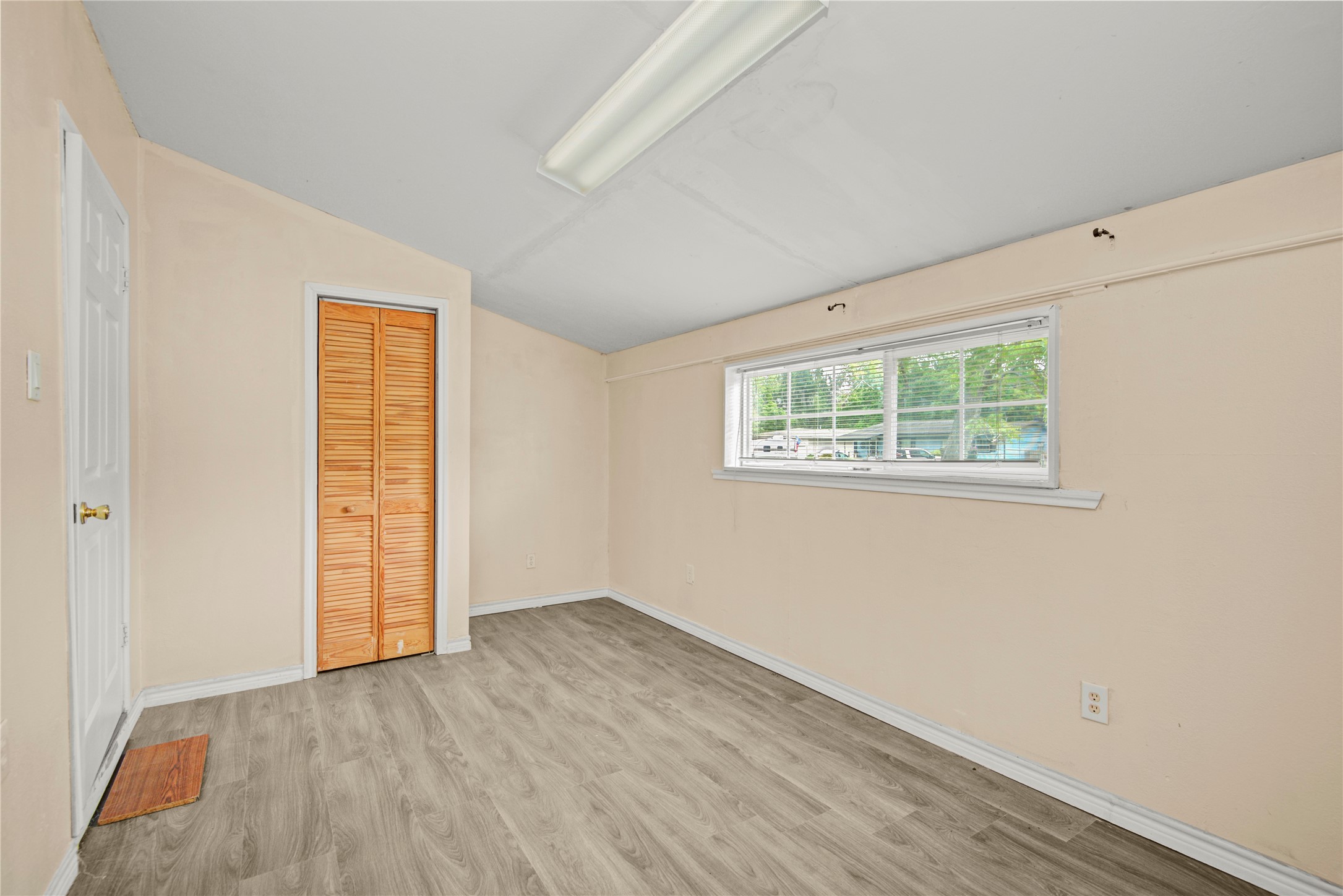 117 Camellia Street Property Photo 12