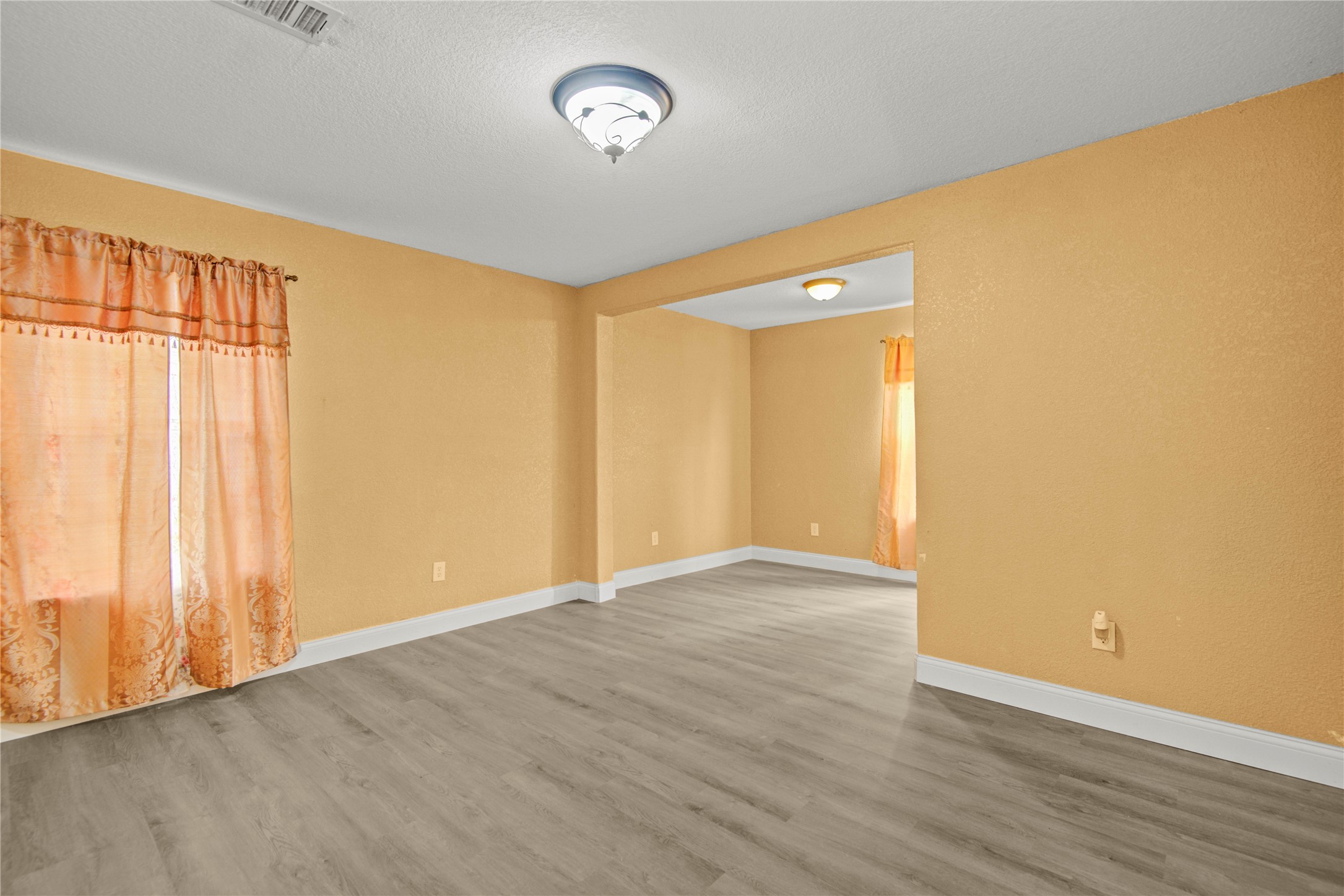 117 Camellia Street Property Photo 14