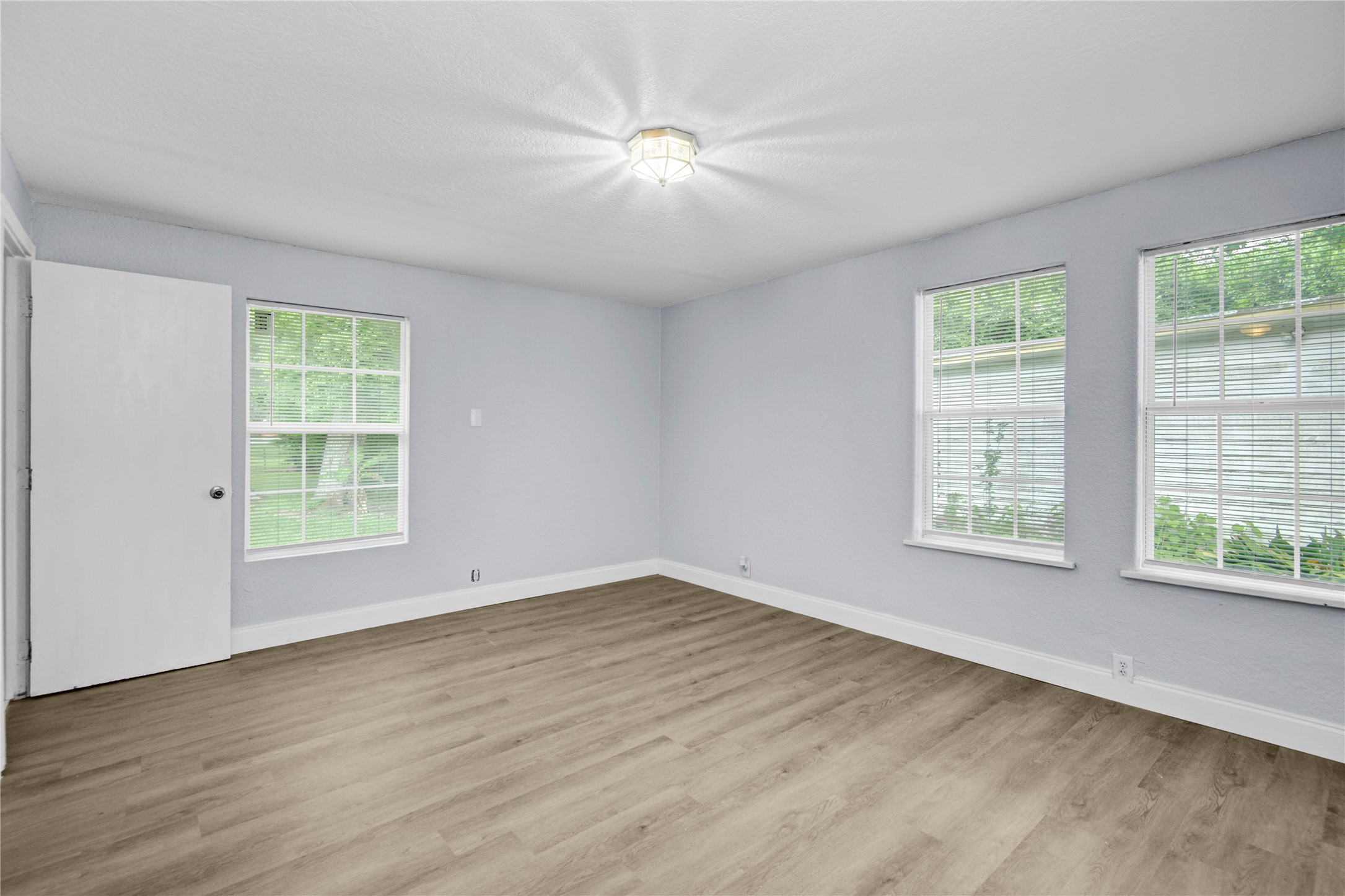 117 Camellia Street Property Photo 20