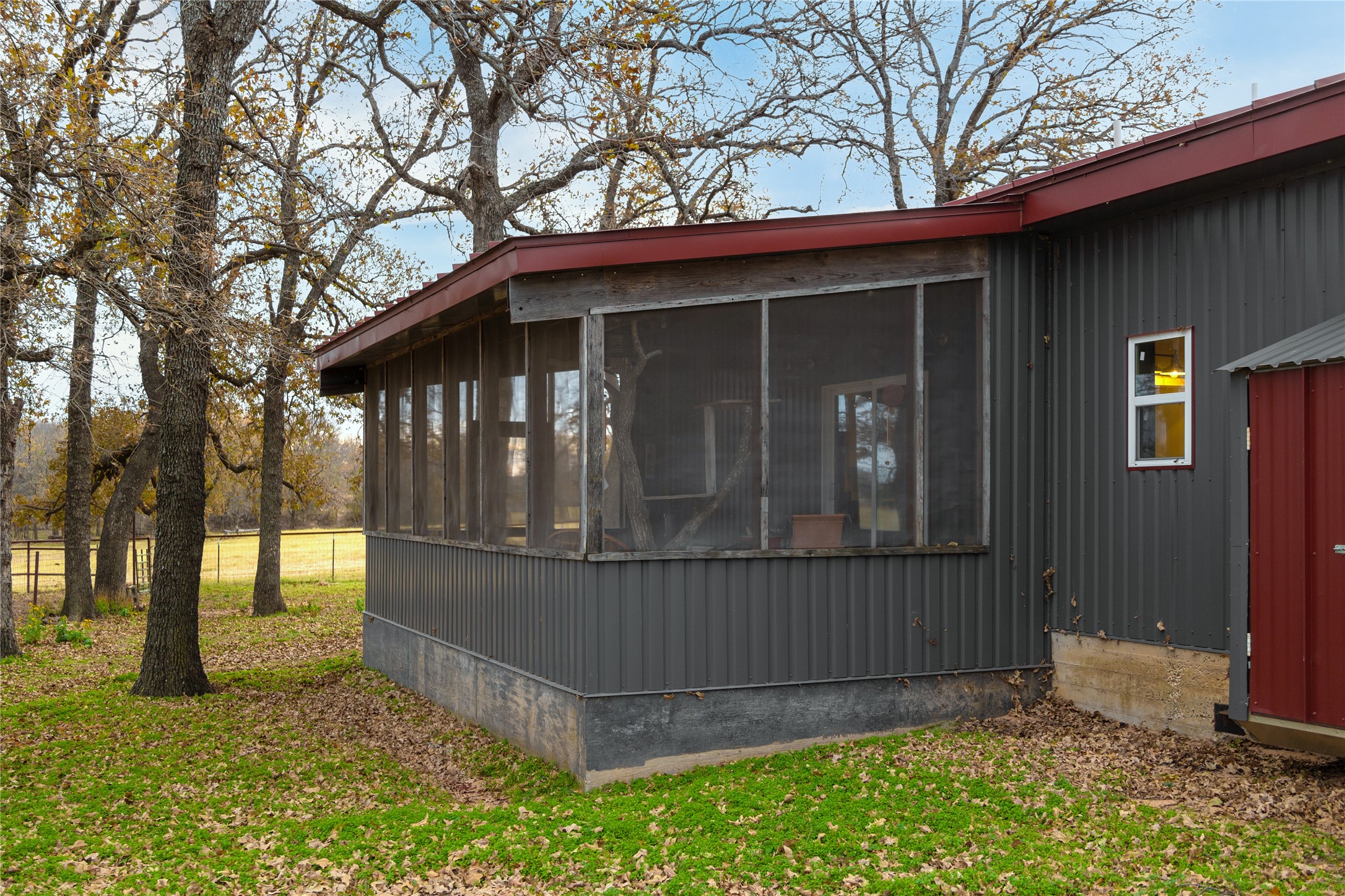 355 County Road 144 Property Photo 26