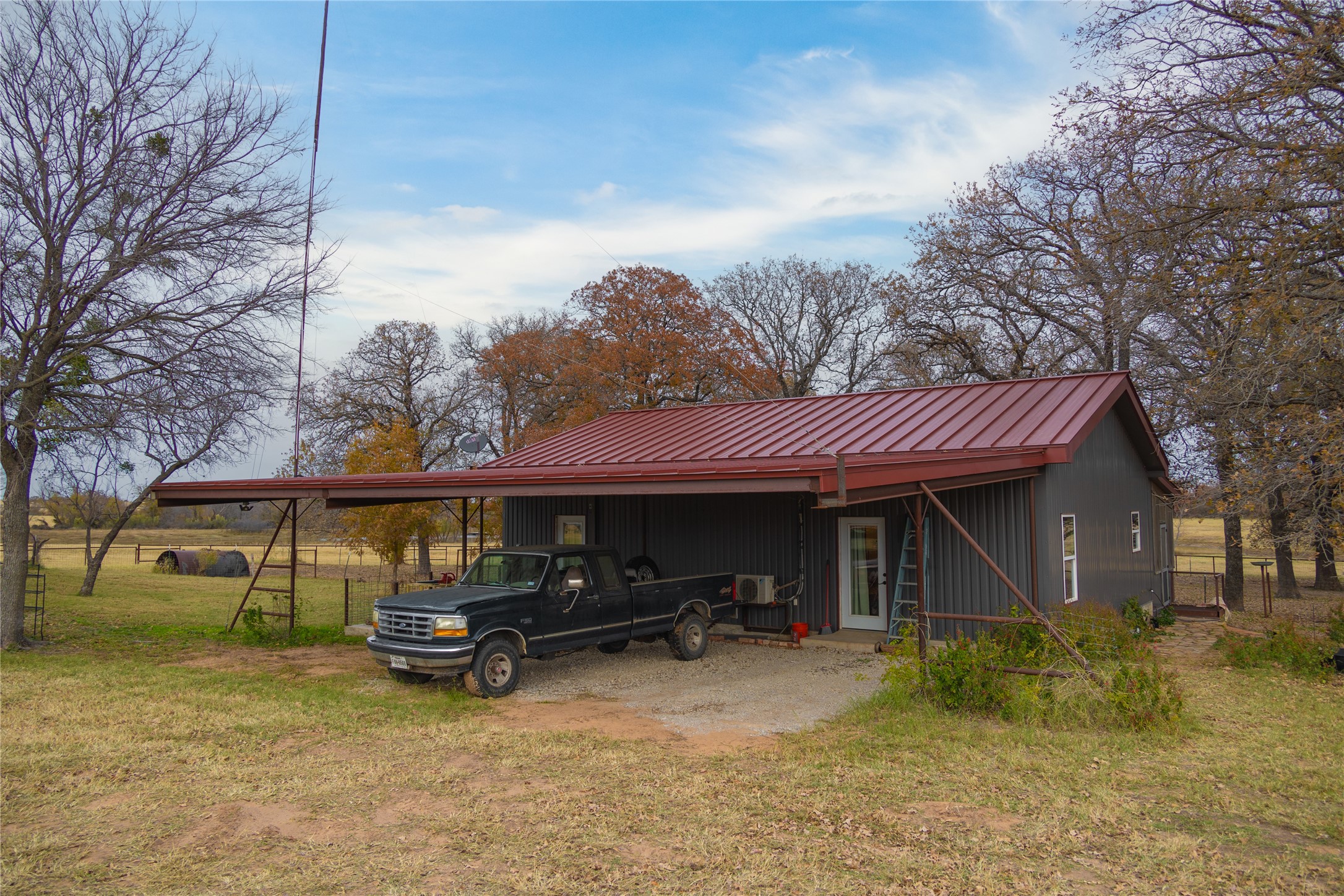 355 County Road 144 Property Photo 28
