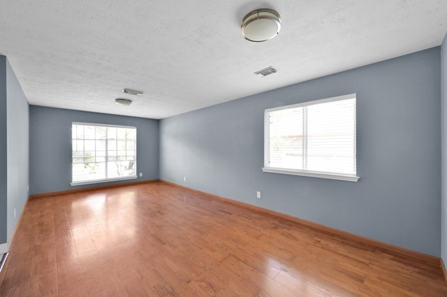 6715 Dillon Drive Property Photo 5
