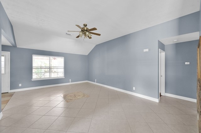 6715 Dillon Drive Property Photo 7