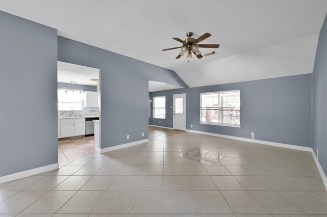 6715 Dillon Drive Property Photo 9