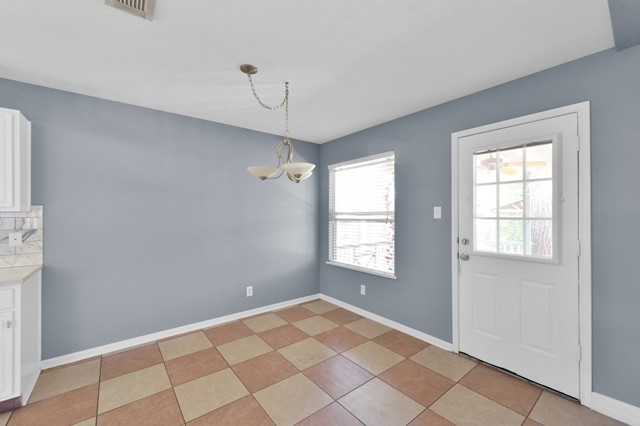 6715 Dillon Drive Property Photo 13