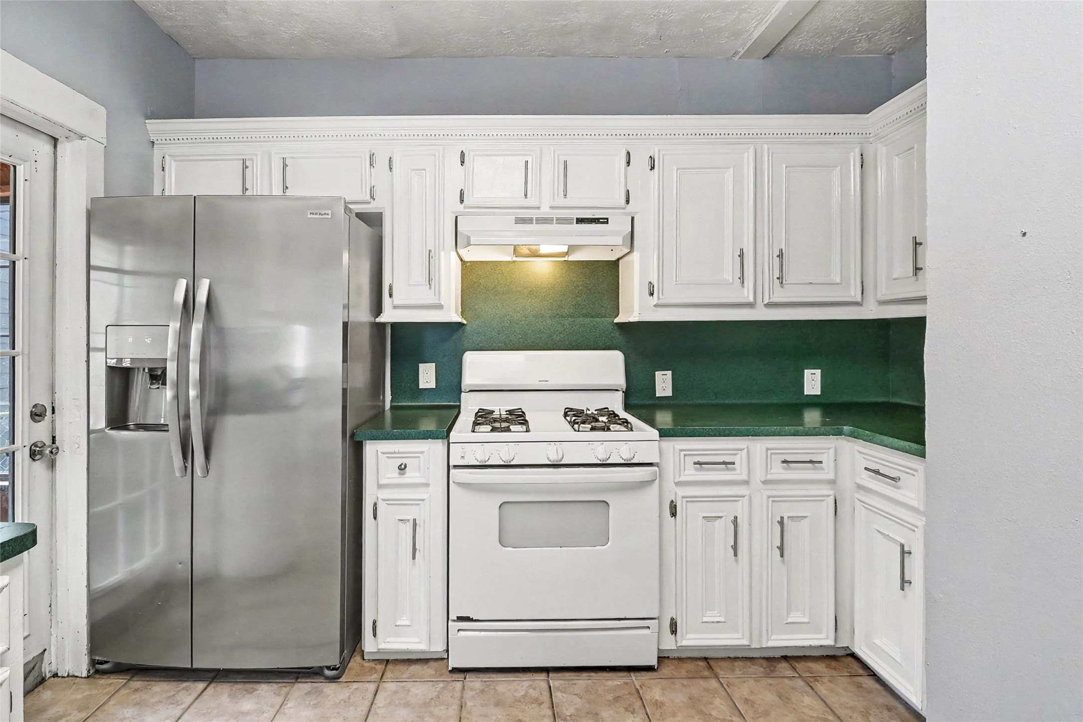 5121 Polk Street Property Photo 11