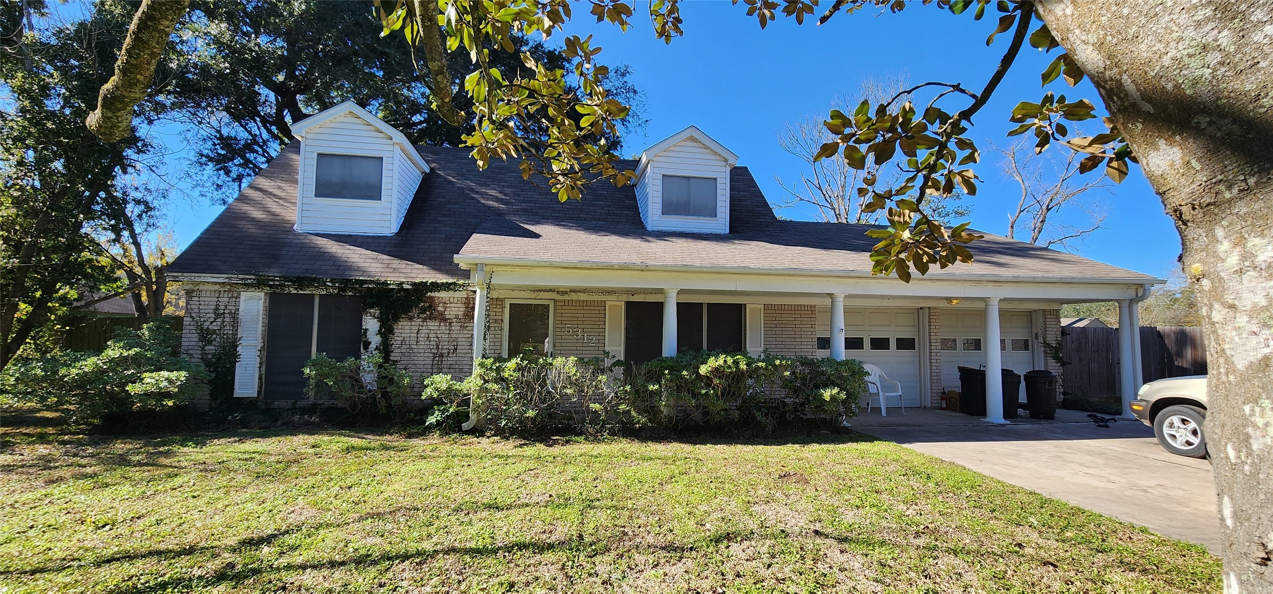 5312 Palm Drive Property Photo 2