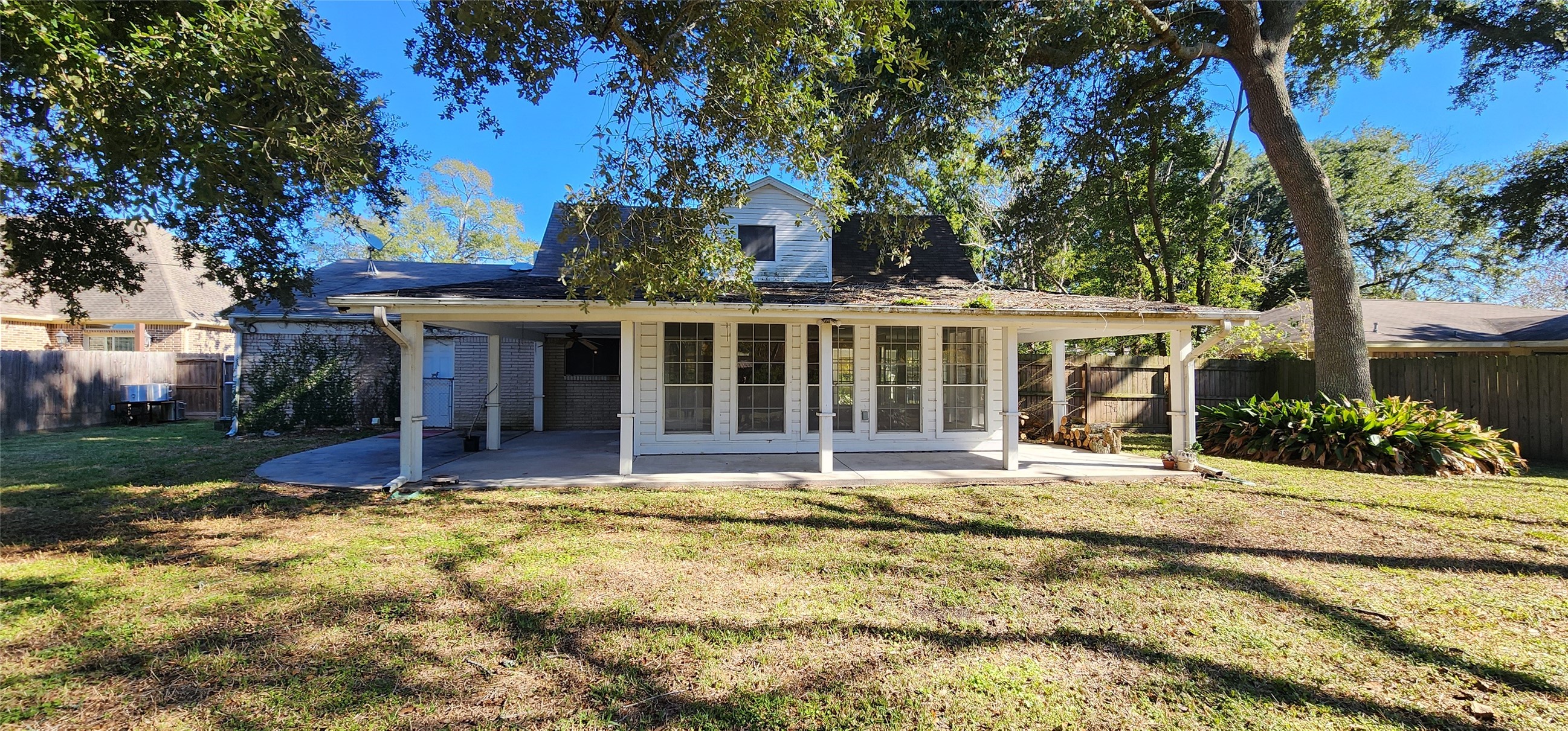 5312 Palm Drive Property Photo 4