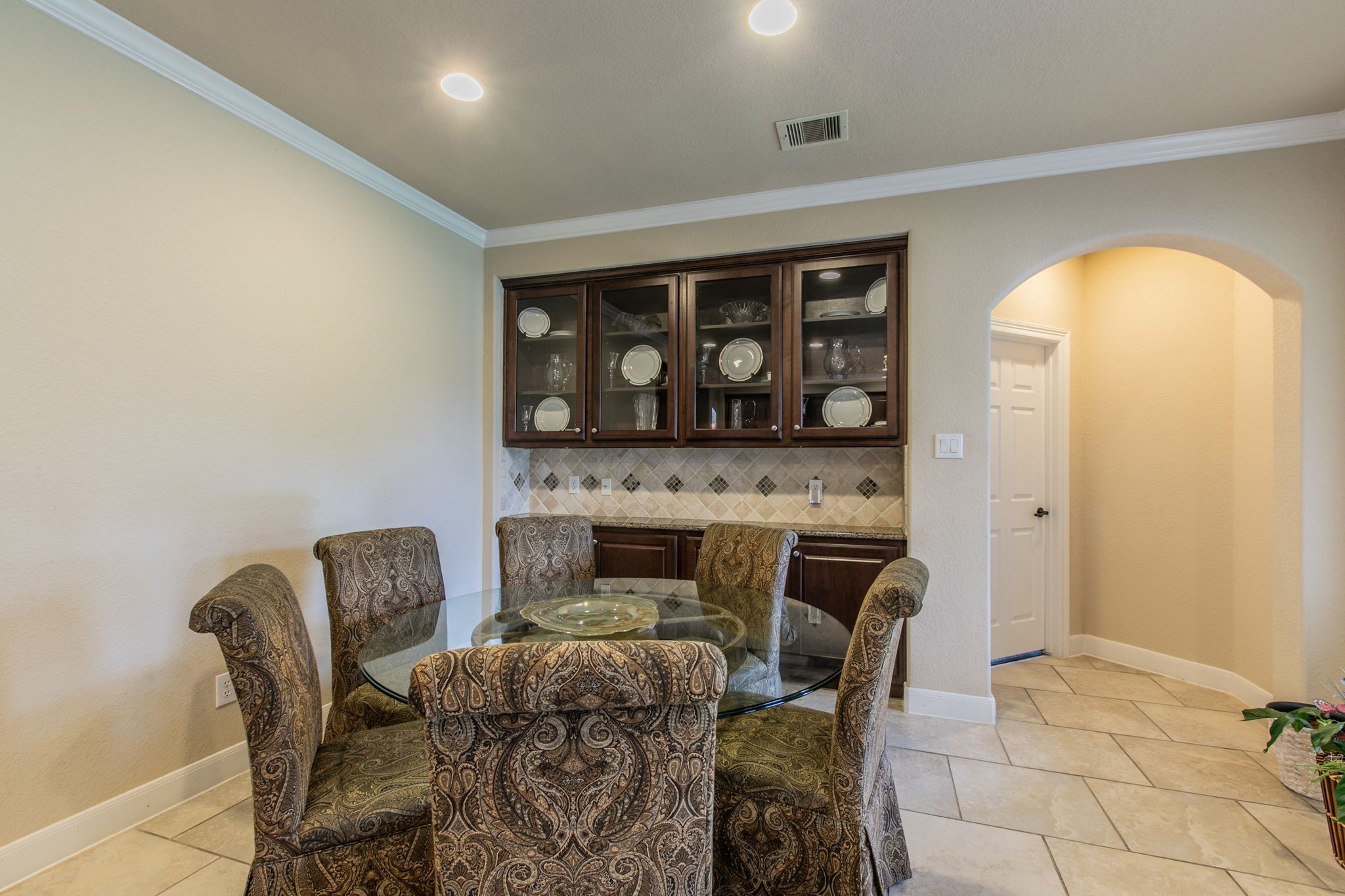 7642 Westmoreland Drive Property Photo 12
