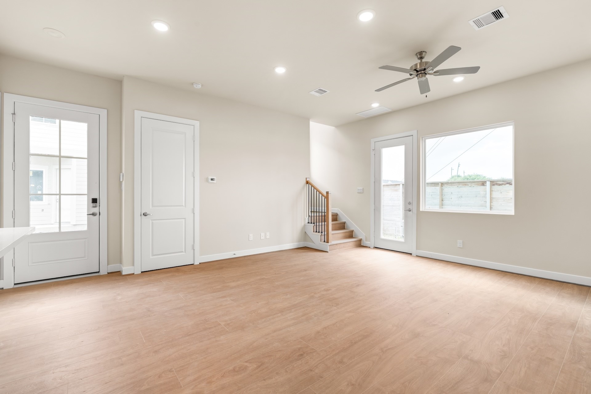 6551-6553 Rena Street Property Photo 9