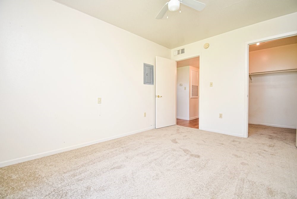 576 Ellen Powell Dr Property Photo 11