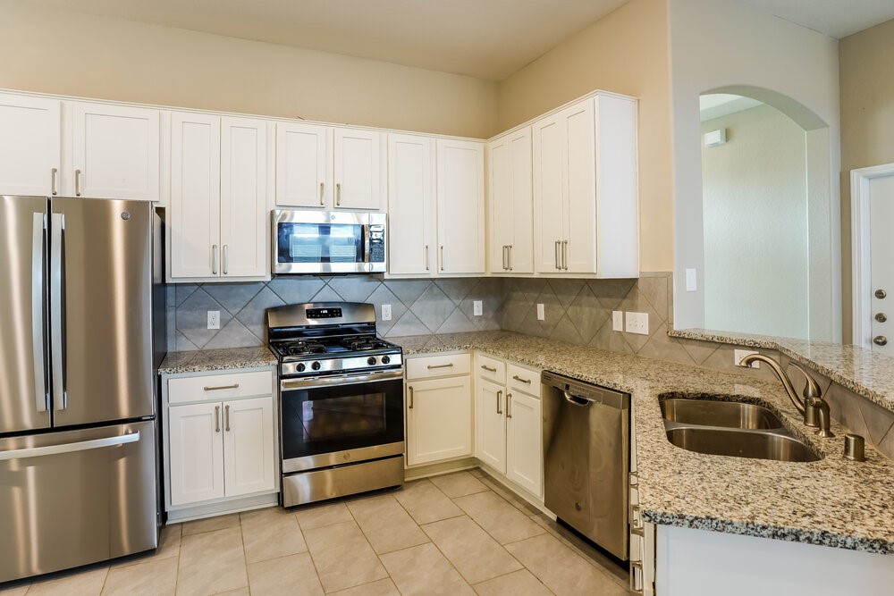 1902 Walnut Green Circle Property Photo 7