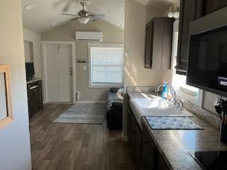 4806 Palm Property Photo 7