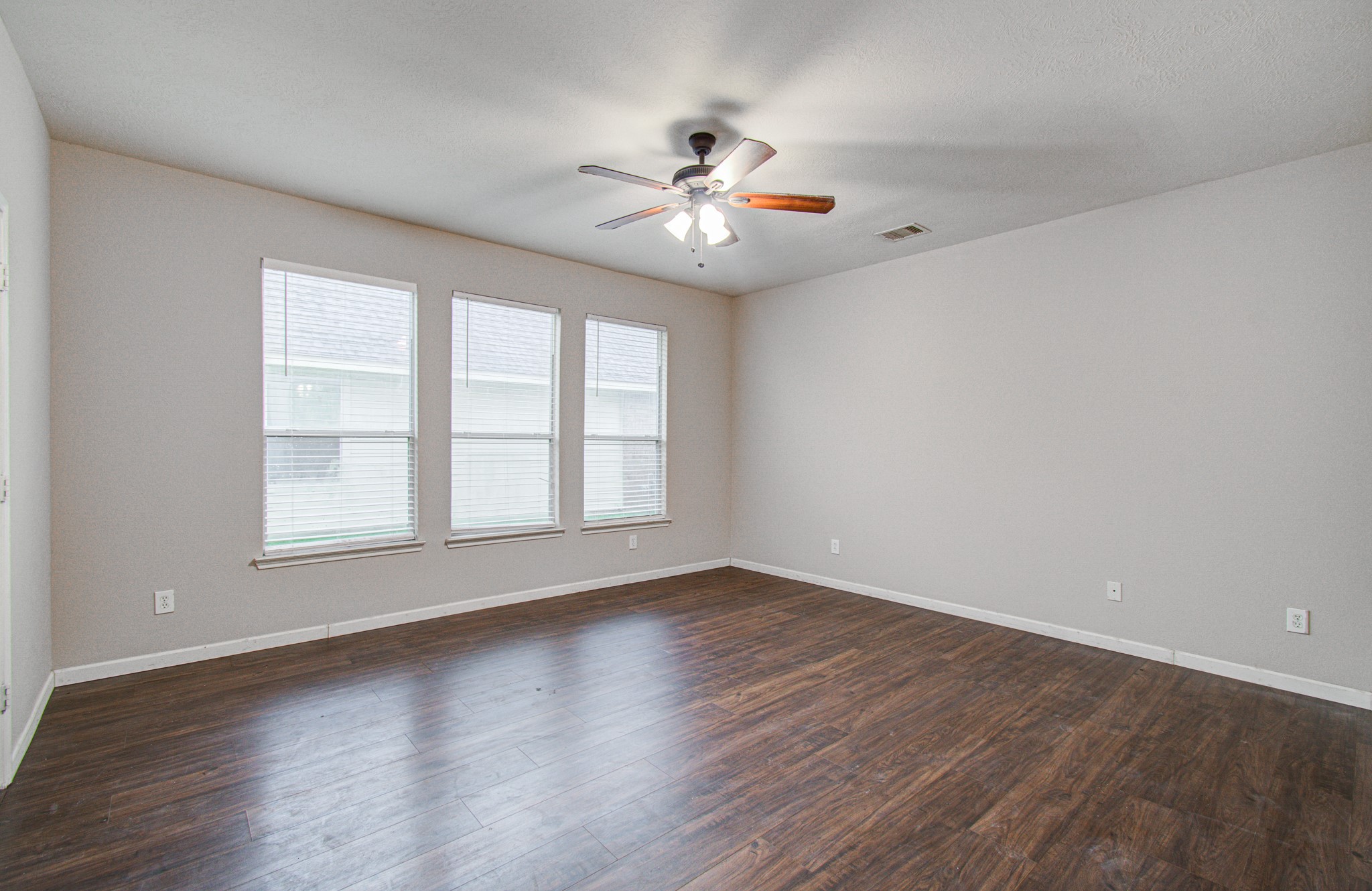 7106 Still Haven Drive Property Photo 9
