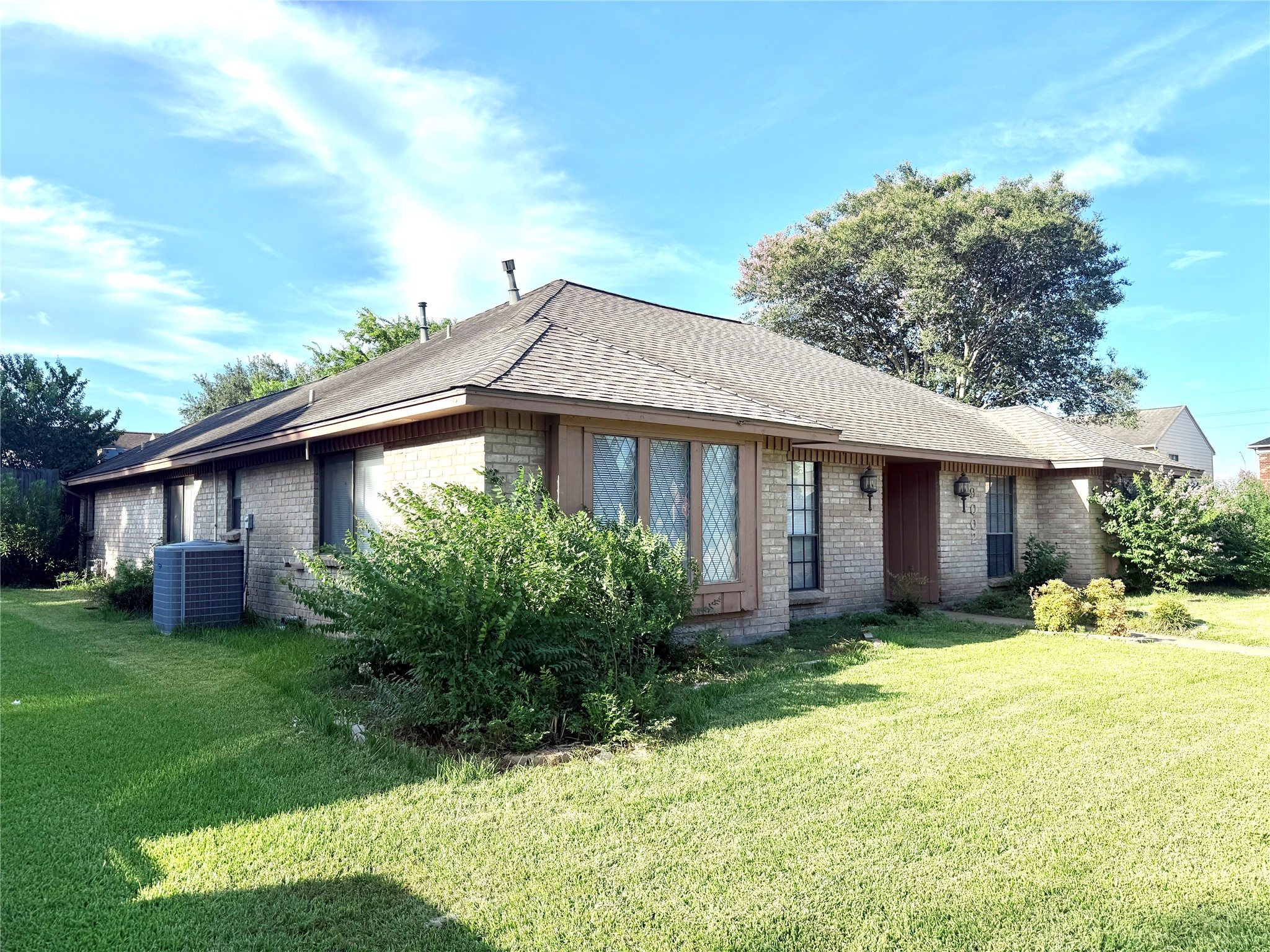 9002 Sabastian Drive Property Photo 3