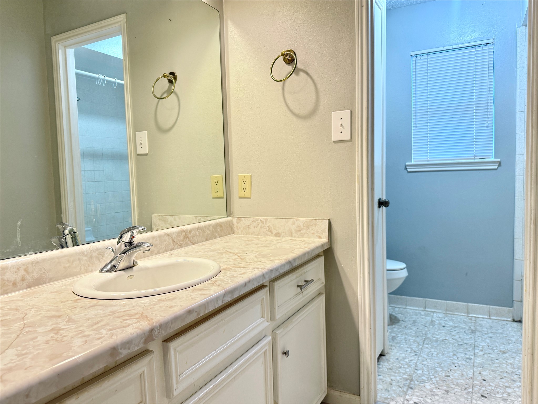 9002 Sabastian Drive Property Photo 18