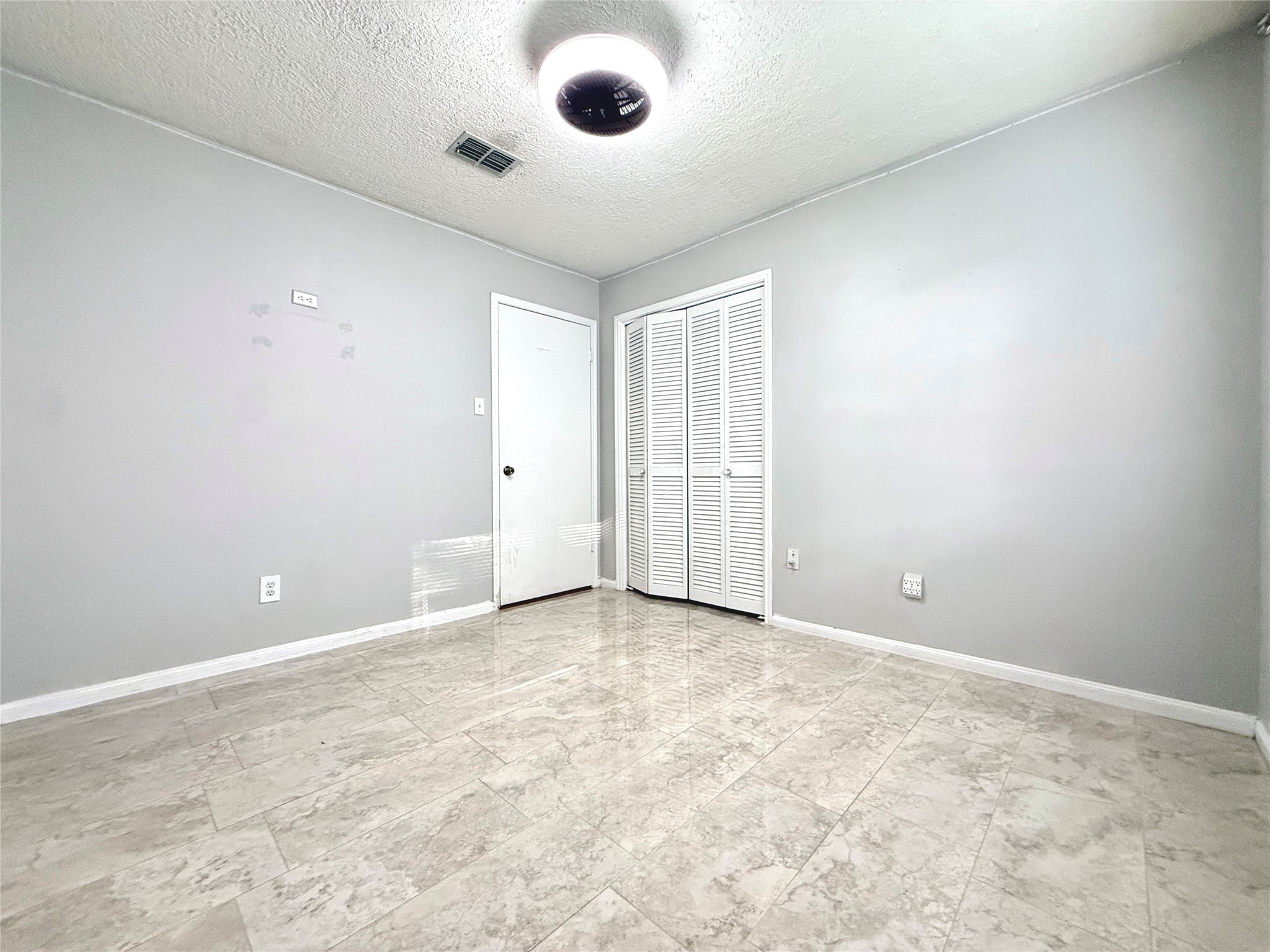 9002 Sabastian Drive Property Photo 21