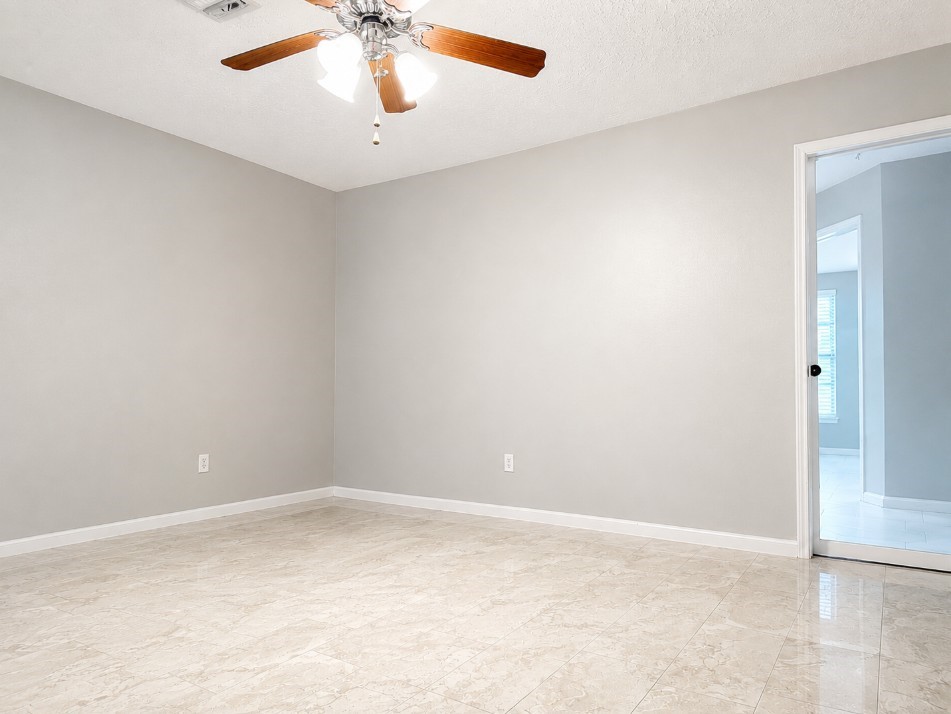 9002 Sabastian Drive Property Photo 23
