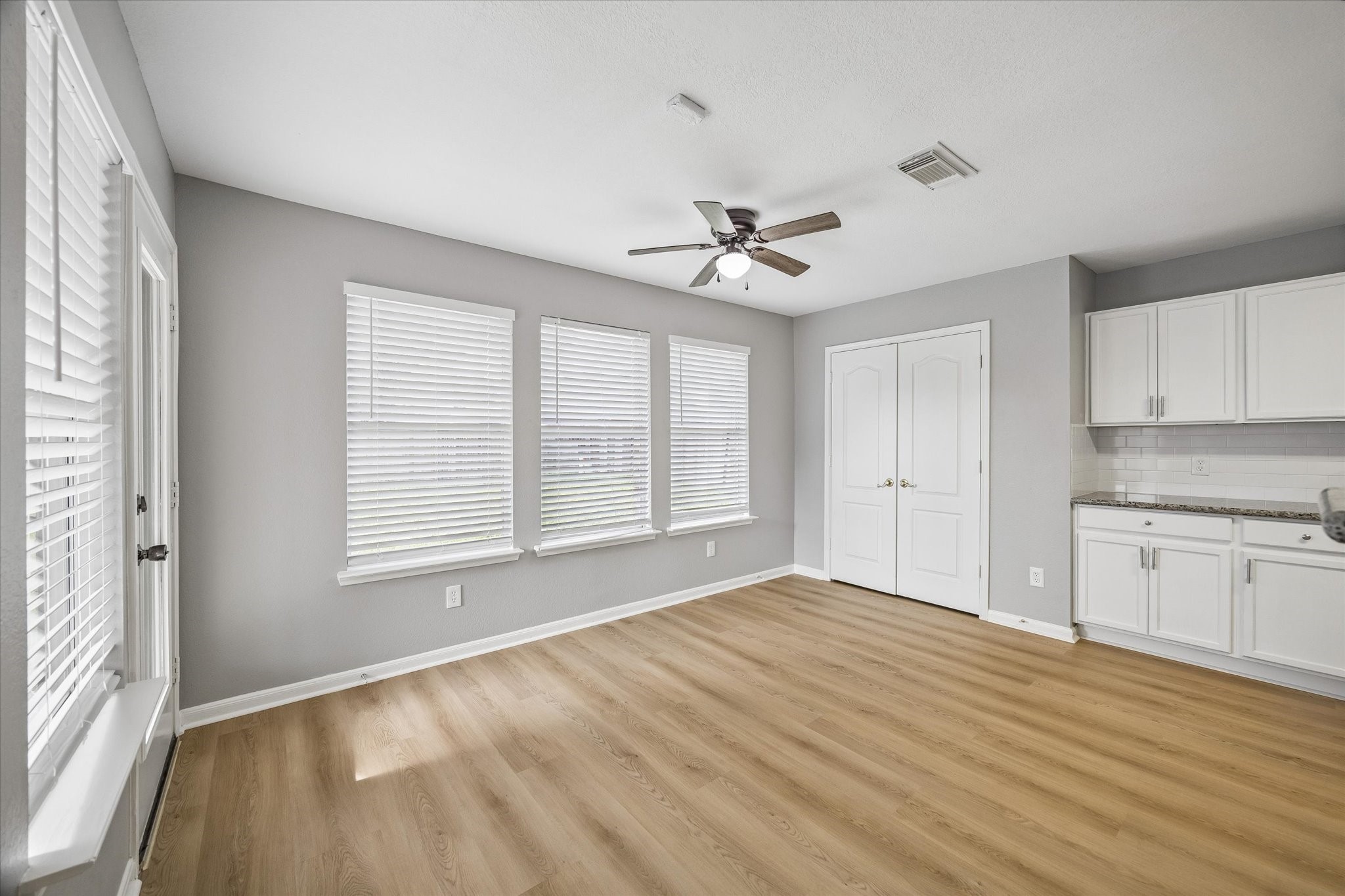 1258 Chalk Rock Drive Property Photo 5