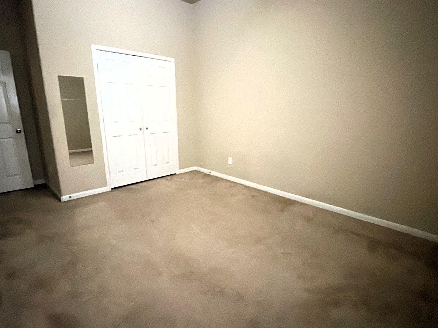 1014 Spring Lakes Haven Drive Property Photo 9