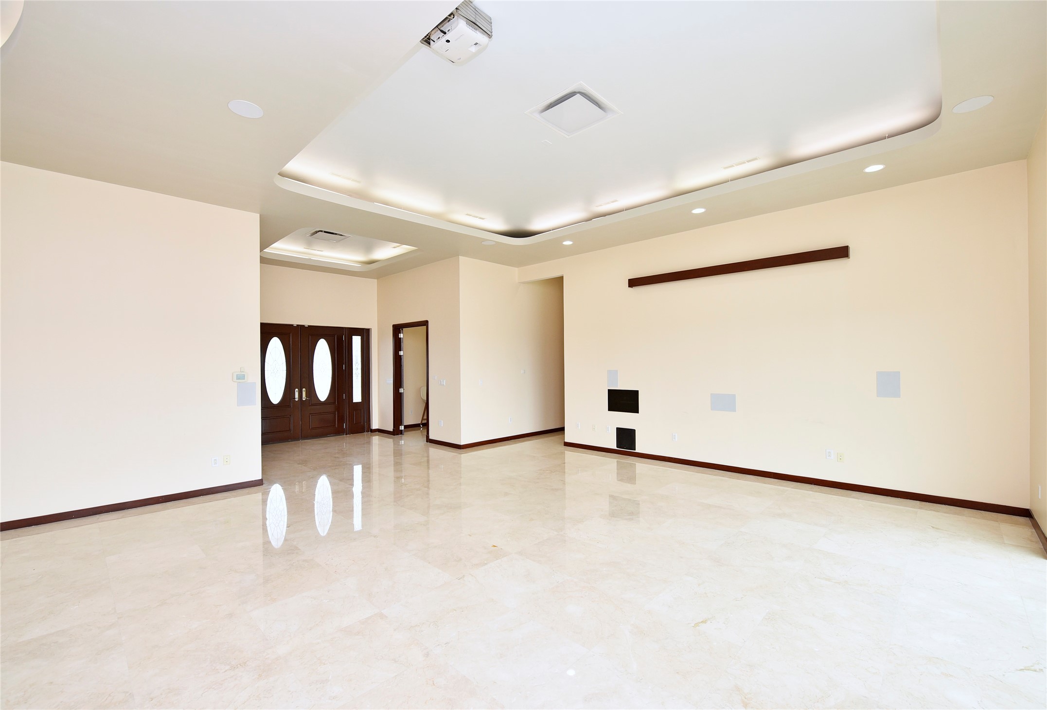 6602 Rohan Road Property Photo 9