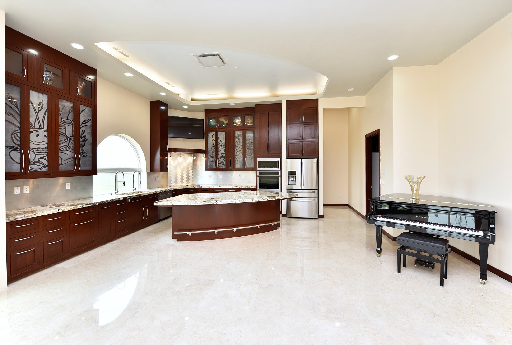 6602 Rohan Road Property Photo 13