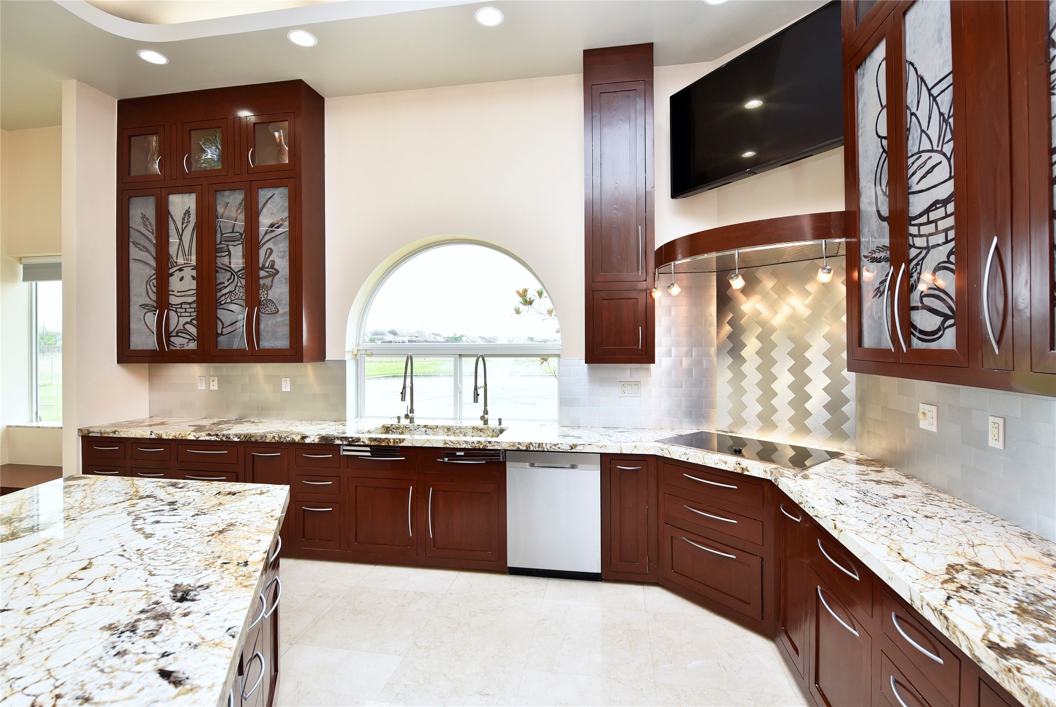 6602 Rohan Road Property Photo 16