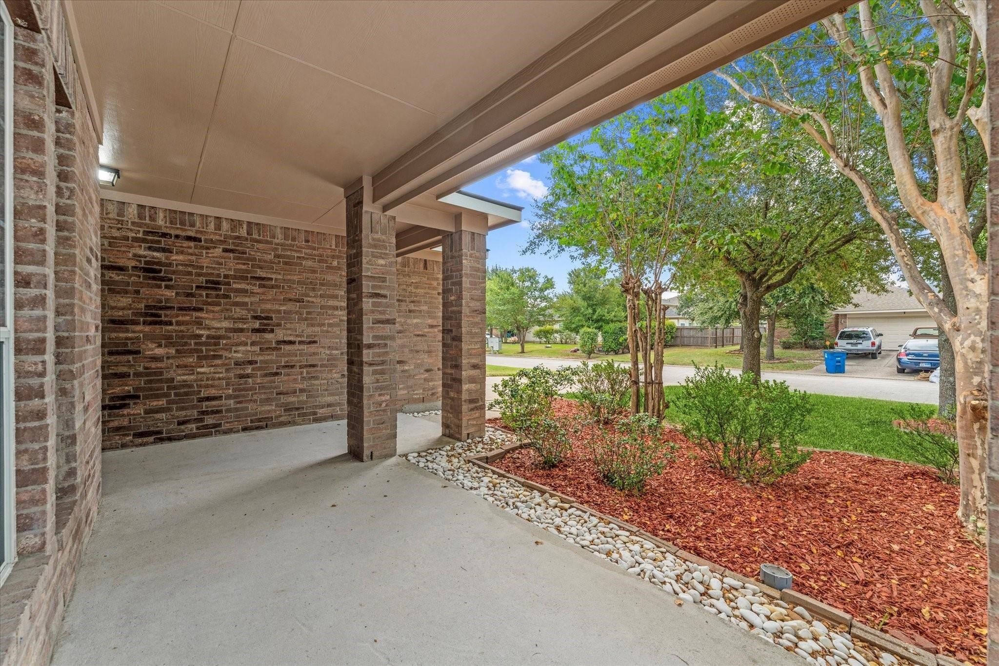 21335 Bella Dulce Court Property Photo 4