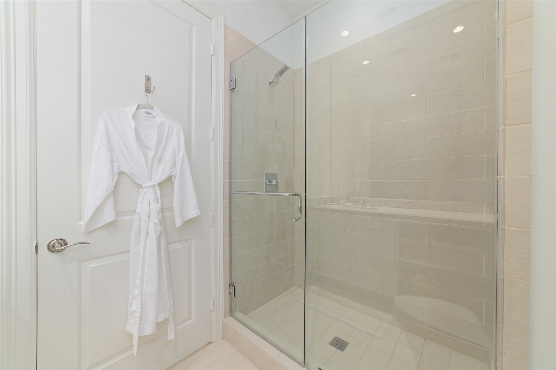 2221 Welch Street 201 Property Photo 10