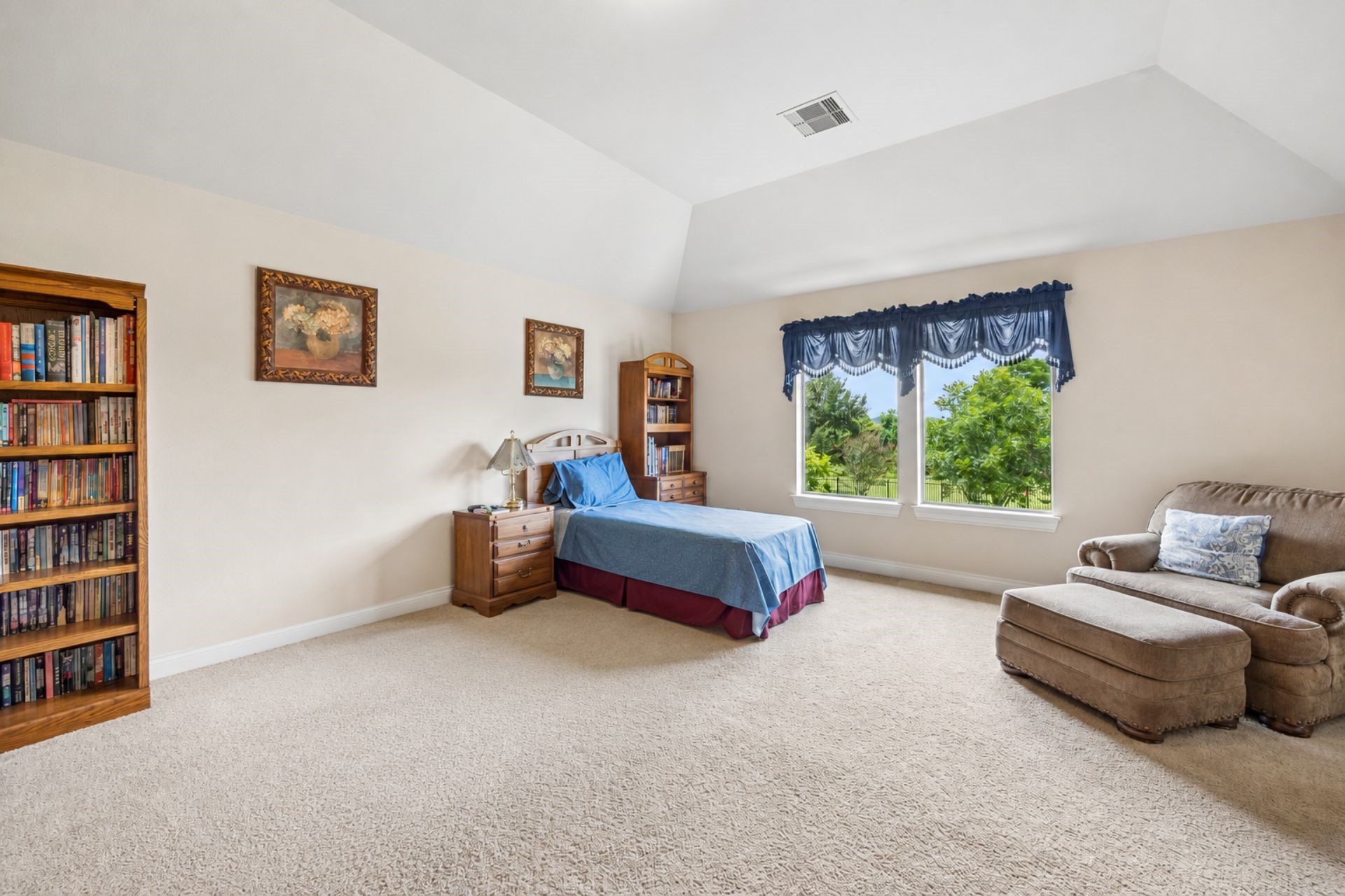 2414 Monarch Terrace Drive Property Photo 23