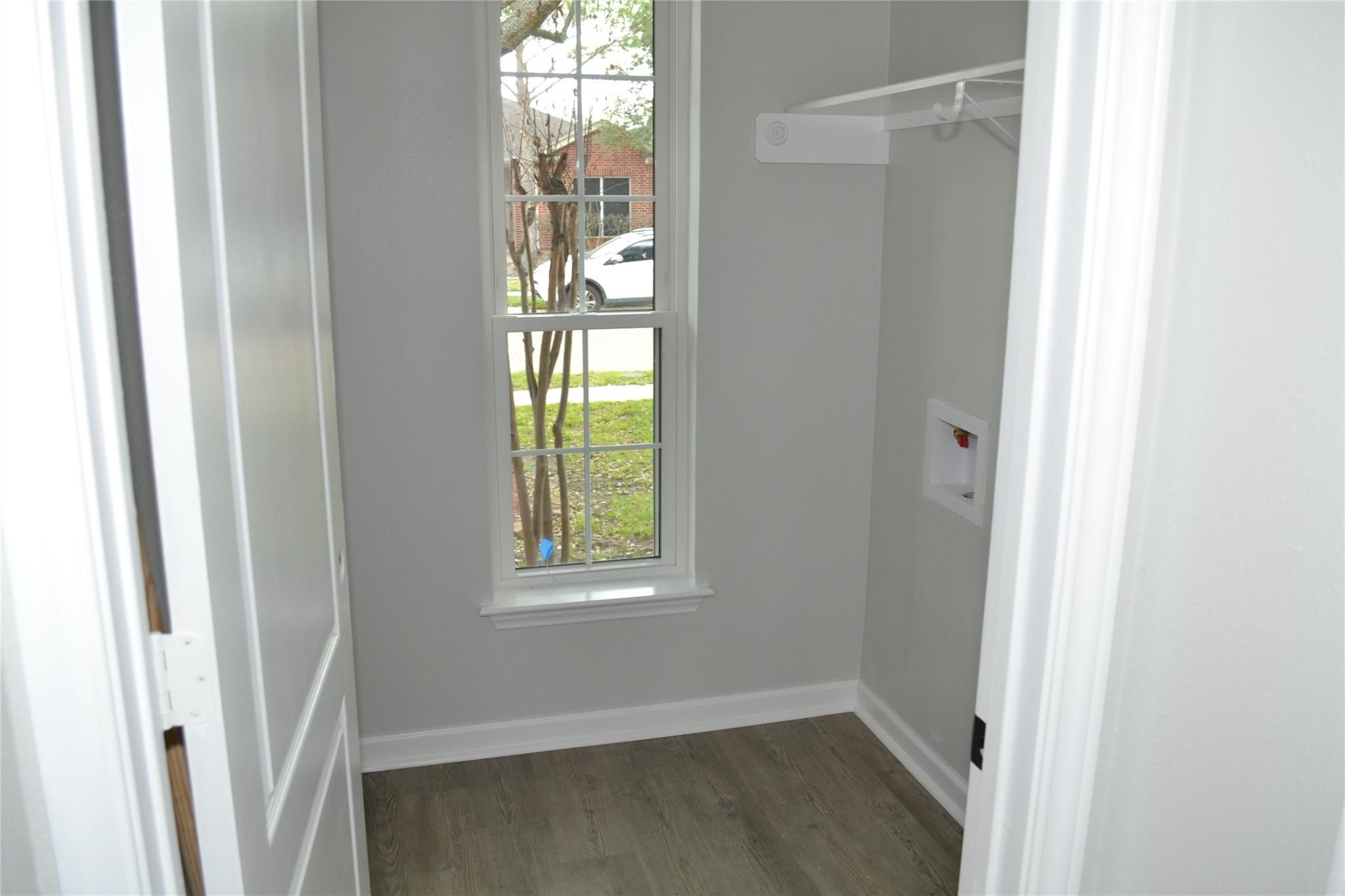 9514 Curry Landing Drive Property Photo 5