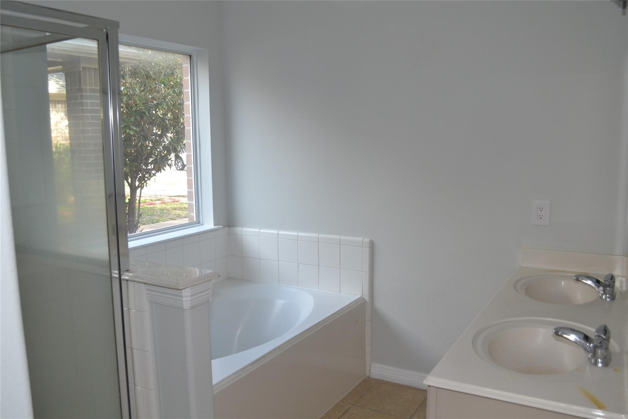 9514 Curry Landing Drive Property Photo 9