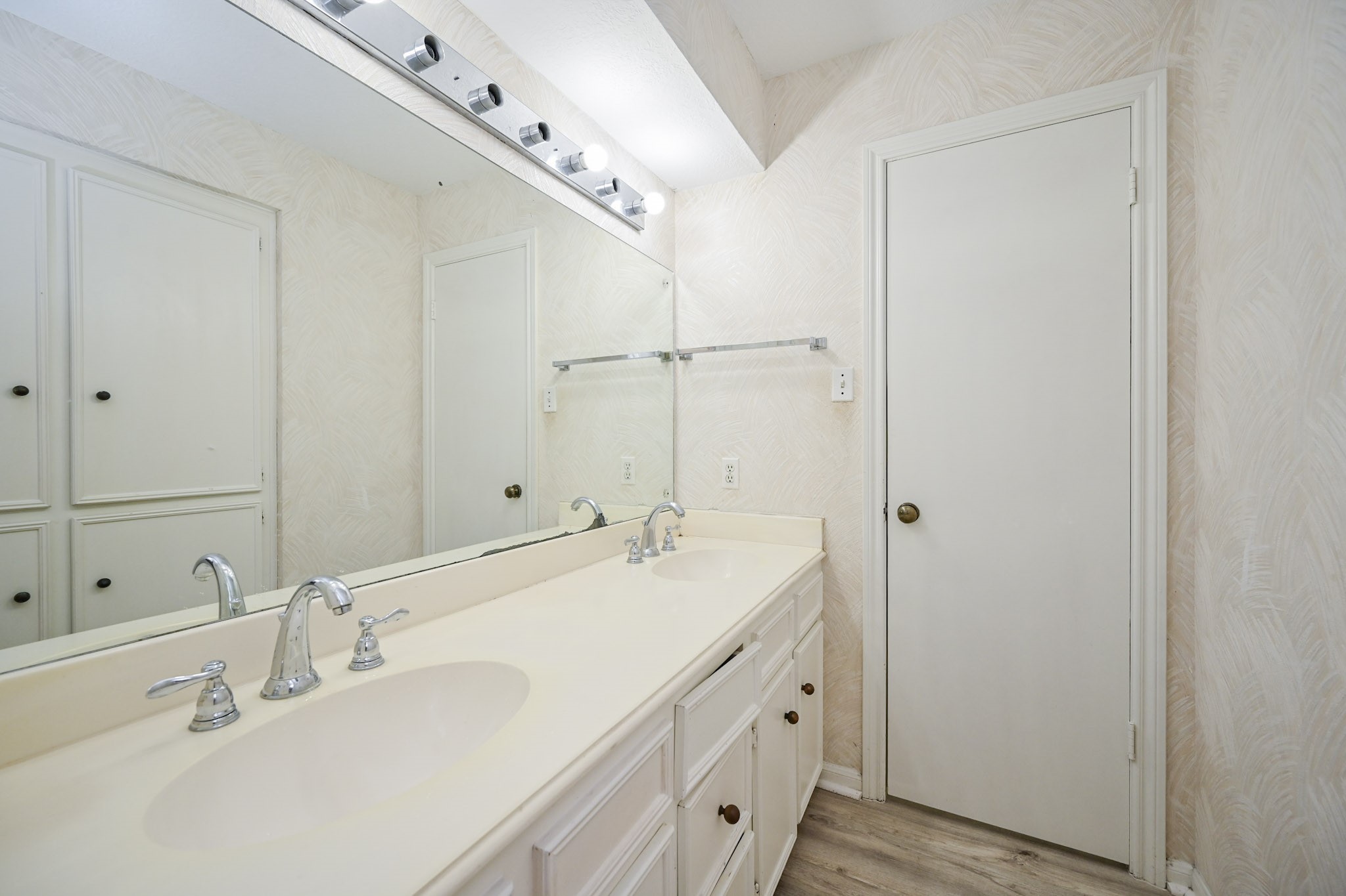 7735 Quail Meadow Drive Property Photo 24