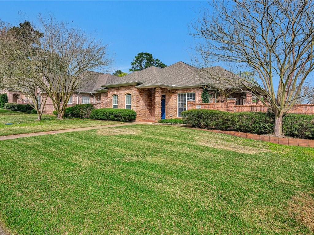 2606 Woodstock Drive Property Photo