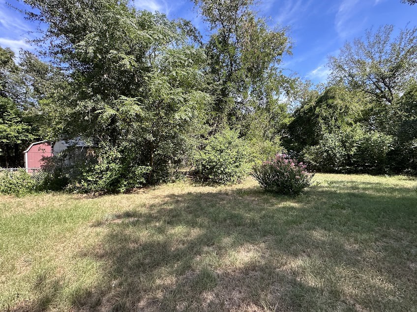 202 E Phillips Street Property Photo 13