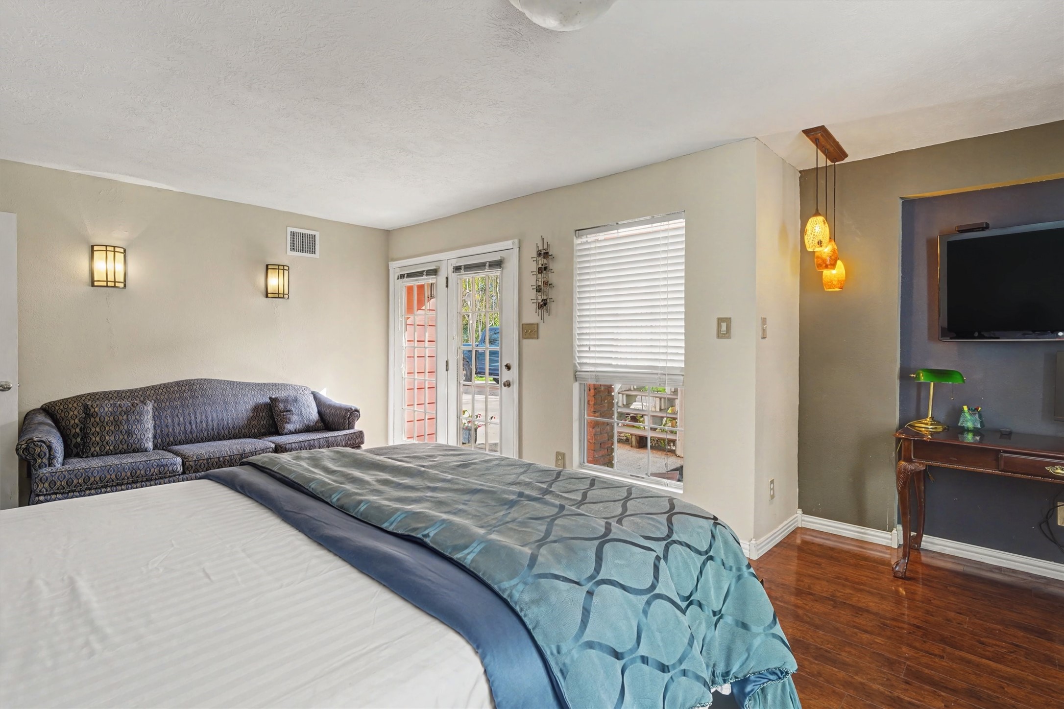 2205 Mission Street Property Photo 10