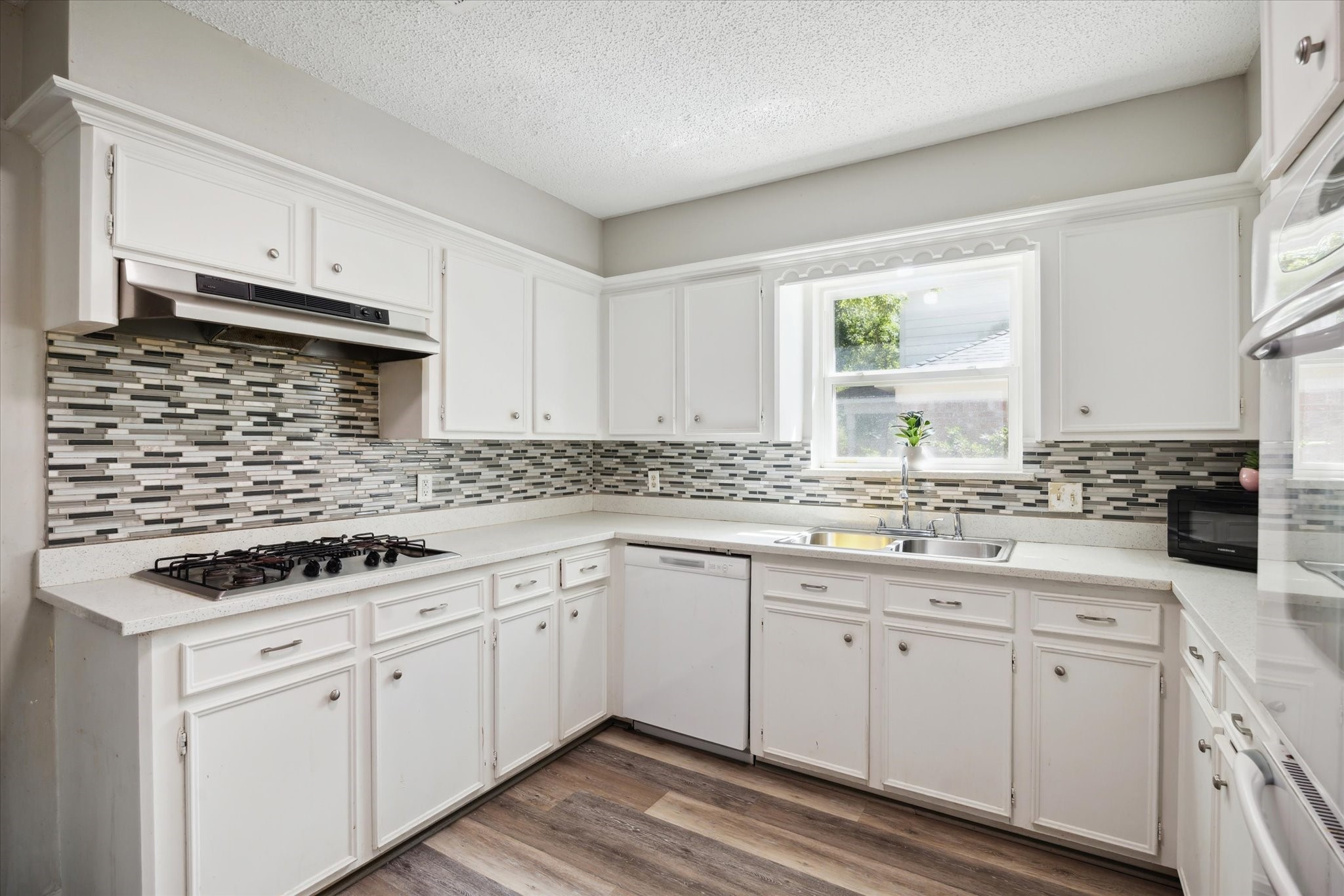 1118 Marne Lane Property Photo 6