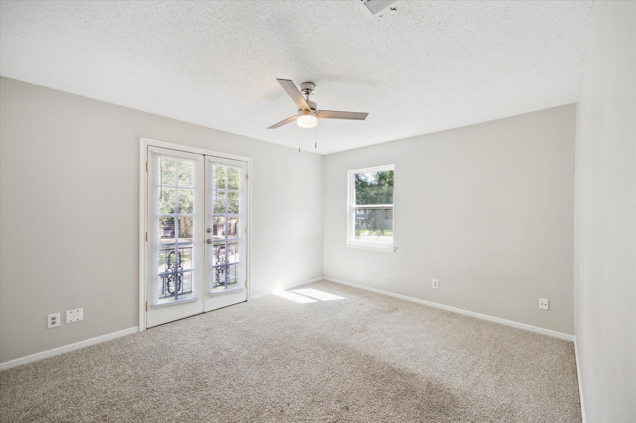 1118 Marne Lane Property Photo 11