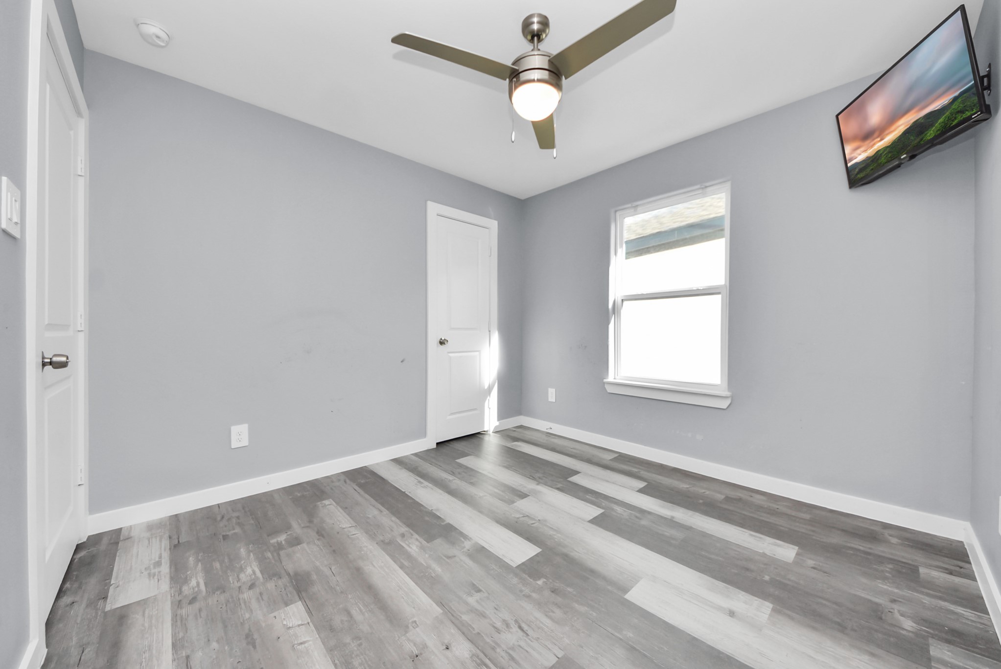 618 Maple Way A/b Property Photo 13