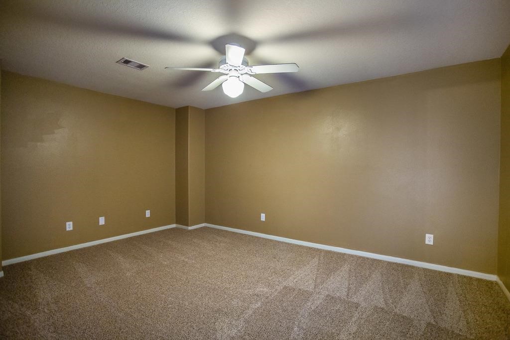 22626 Spring Crossing Drive Property Photo 9