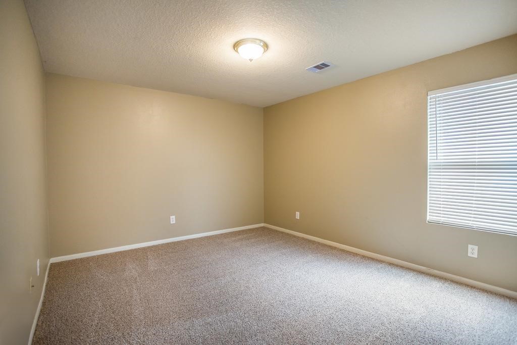 22626 Spring Crossing Drive Property Photo 12